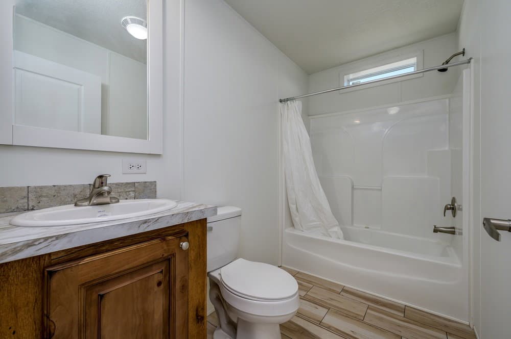 Tortuga bathroom home features