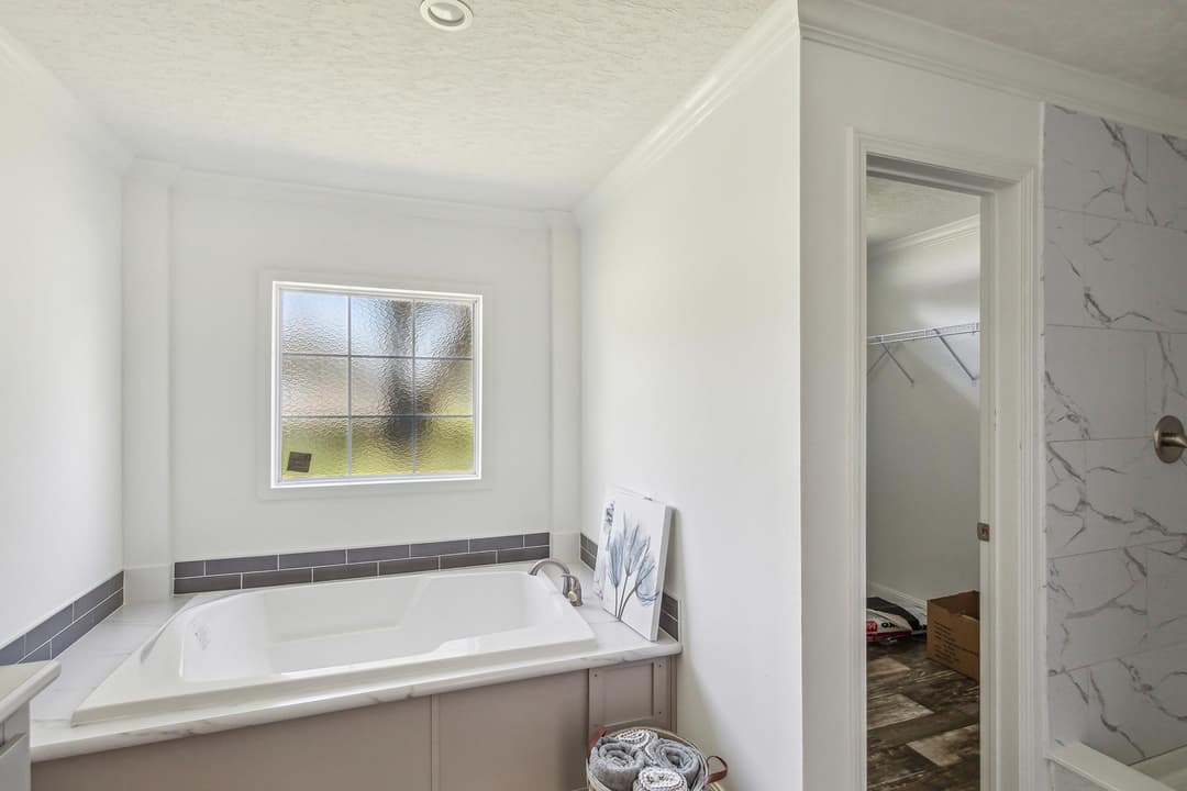 Freedom bathroom home features