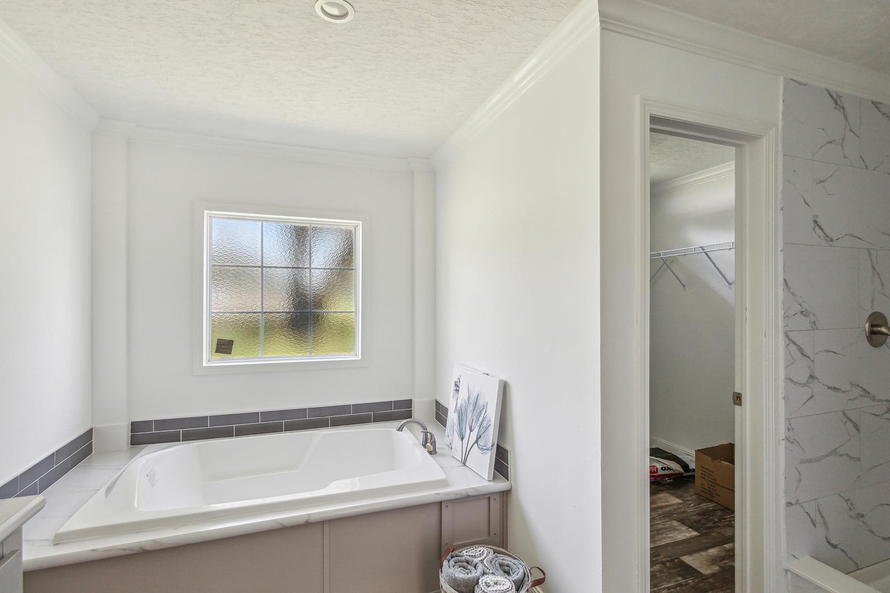 Freedom bathroom home features