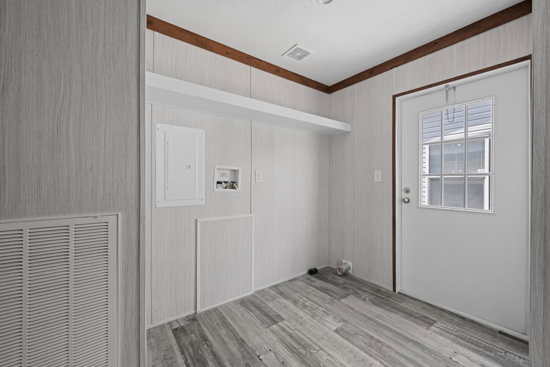 Hamilton interior home features