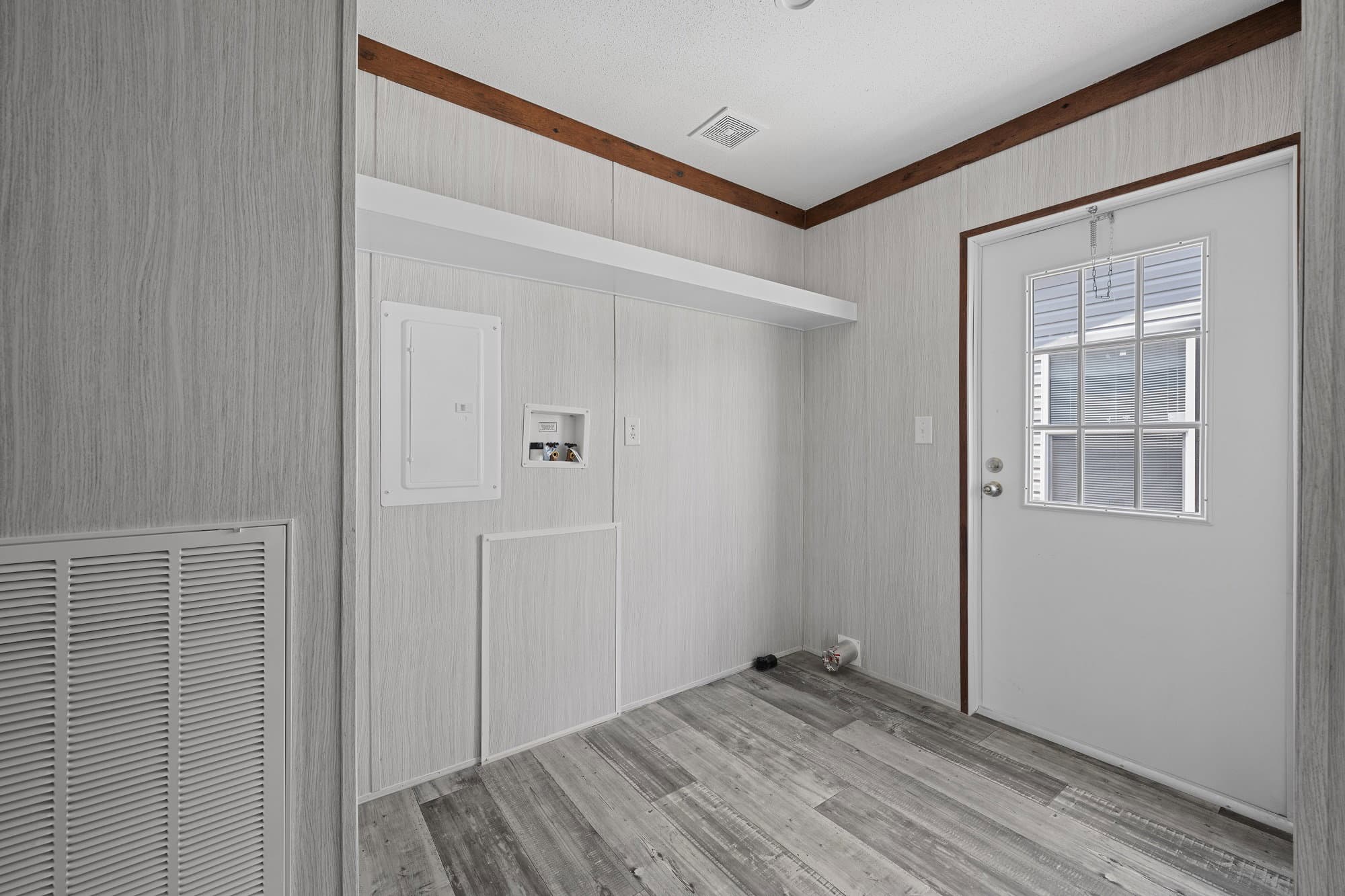 Hamilton interior home features