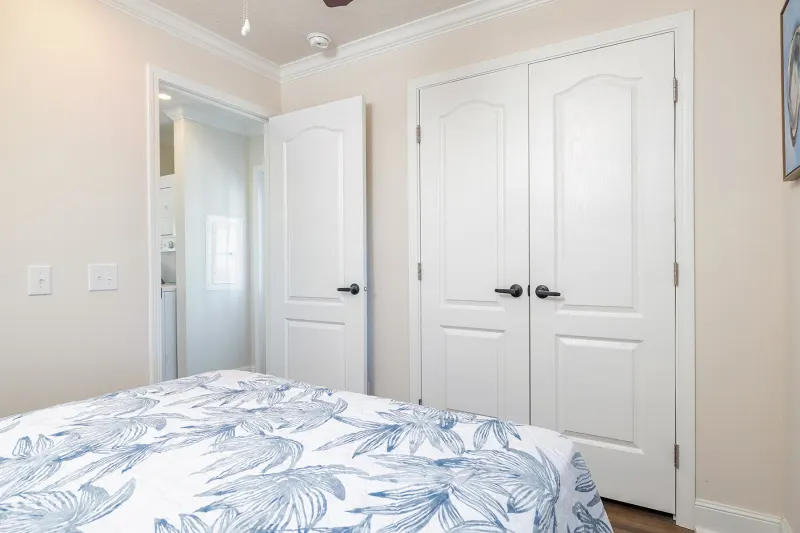 Legend 1435454 bedroom home features