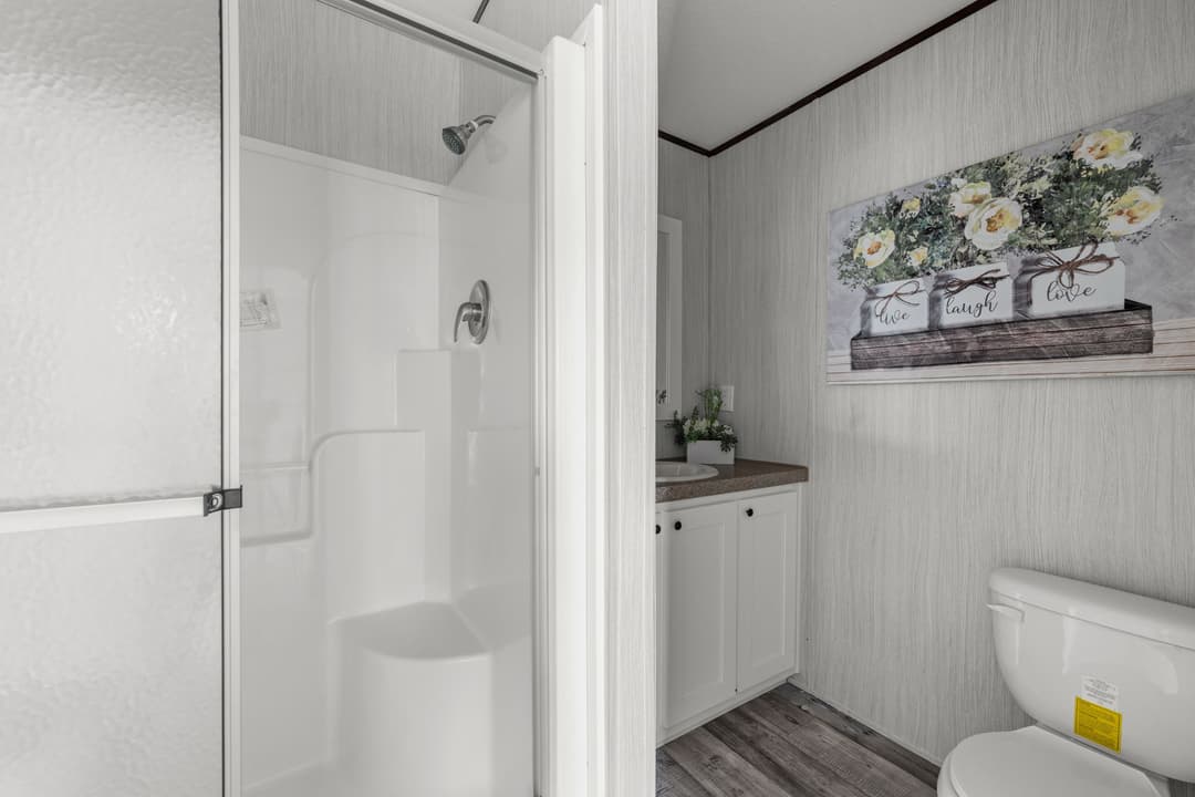 Yellow jacket bathroom home features