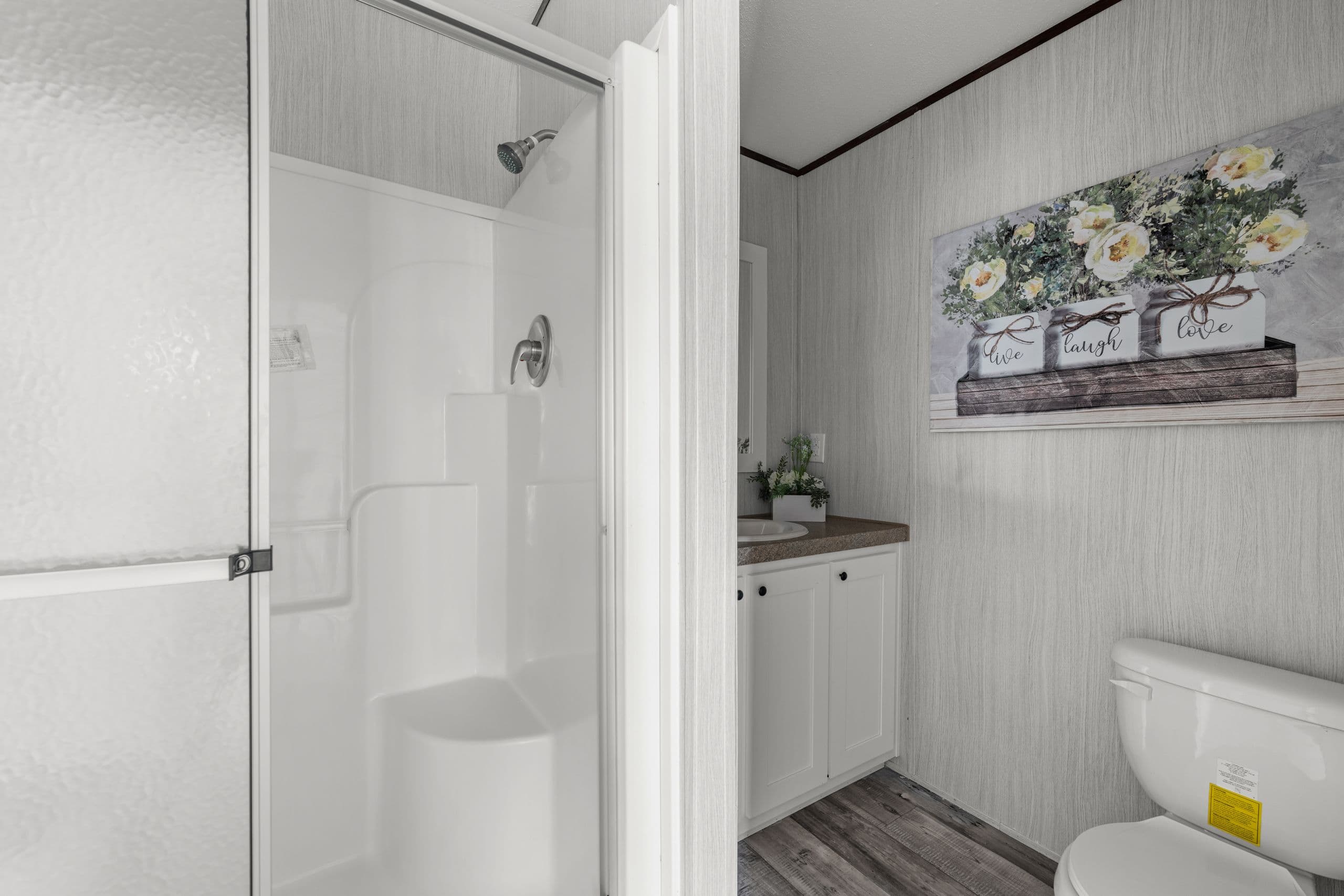 Yellow jacket bathroom home features