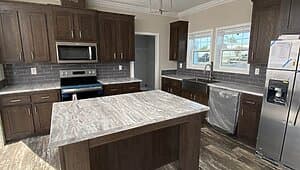 Legend 3276502 hero and kitchen home features