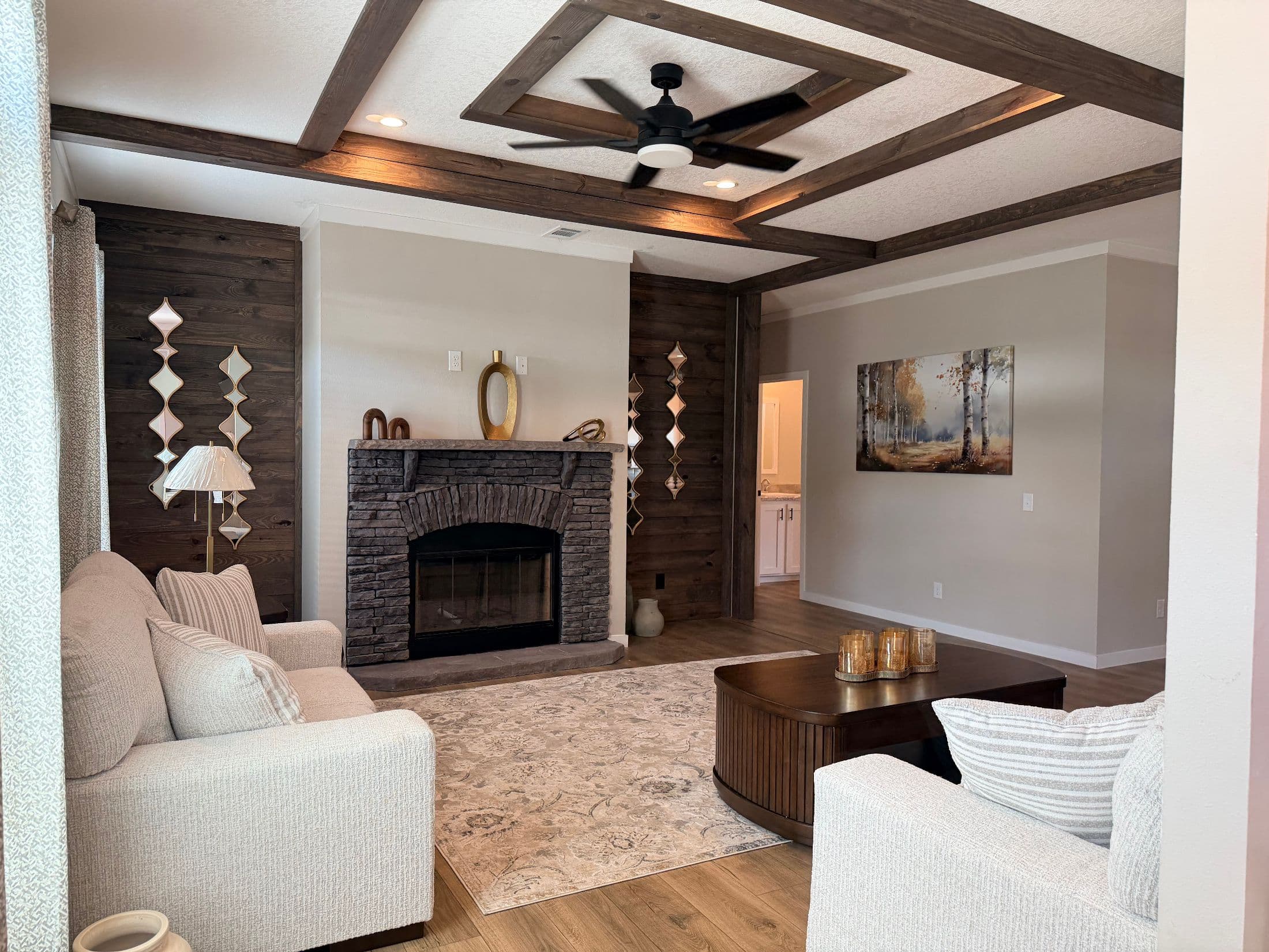 The black pearl  home features