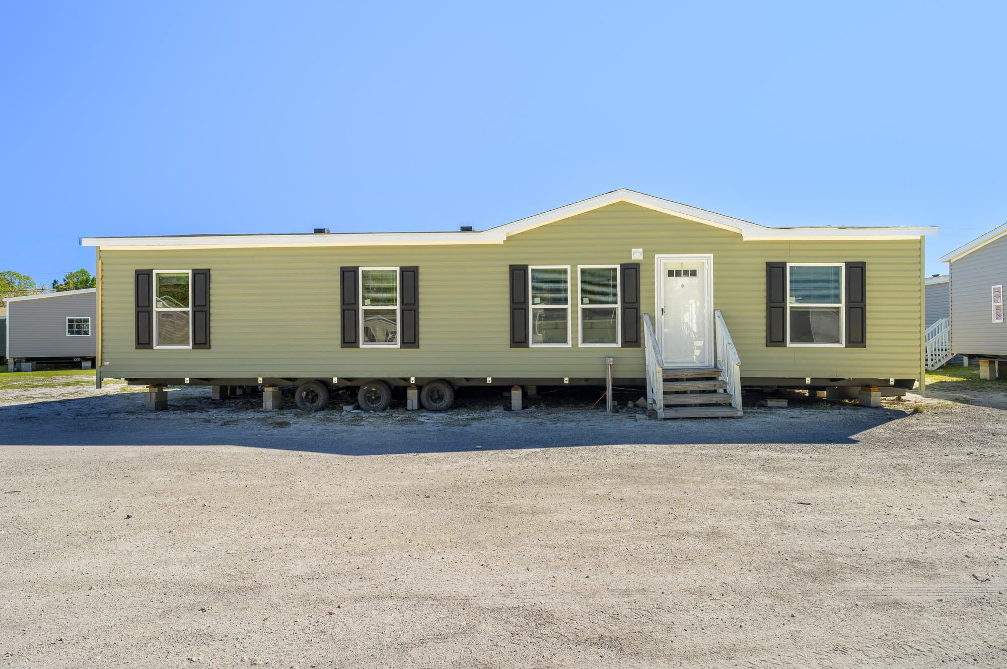 Spring ridge elevation and exterior home features