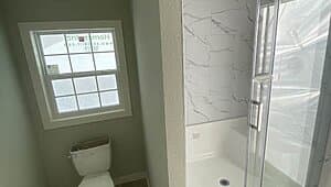 Legend 3260495 bathroom home features