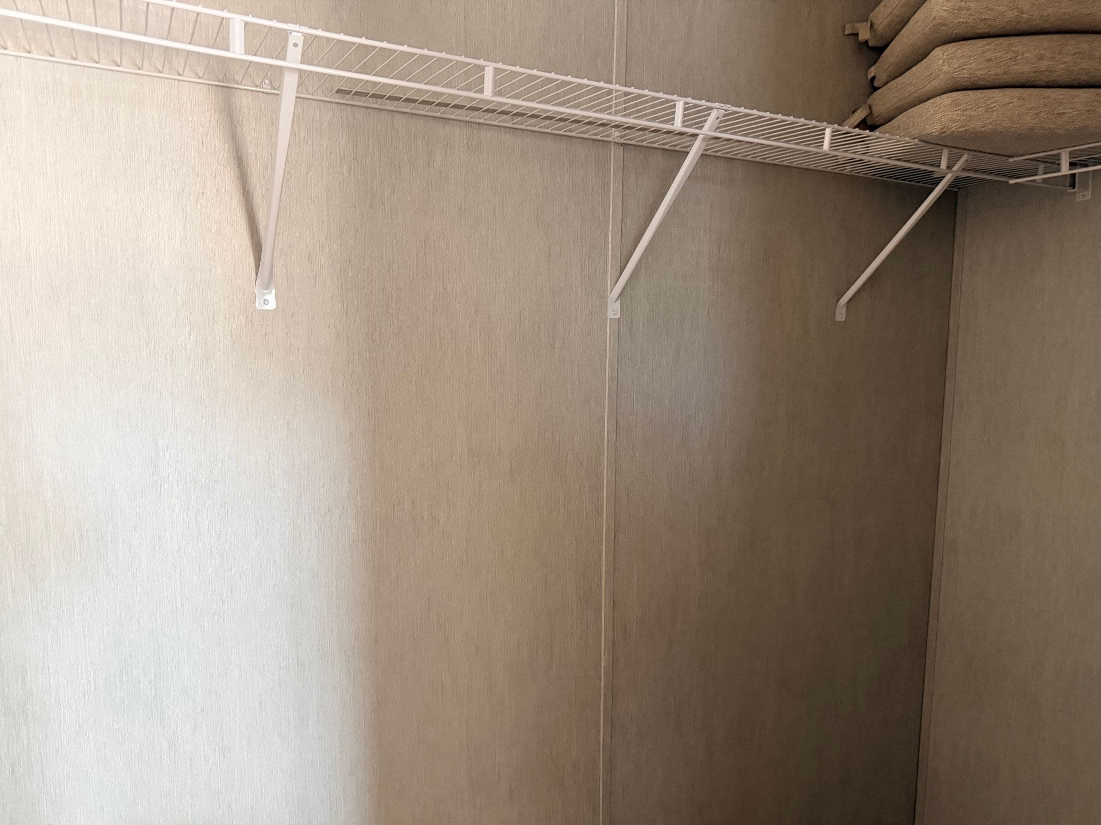 The moon stone   home features