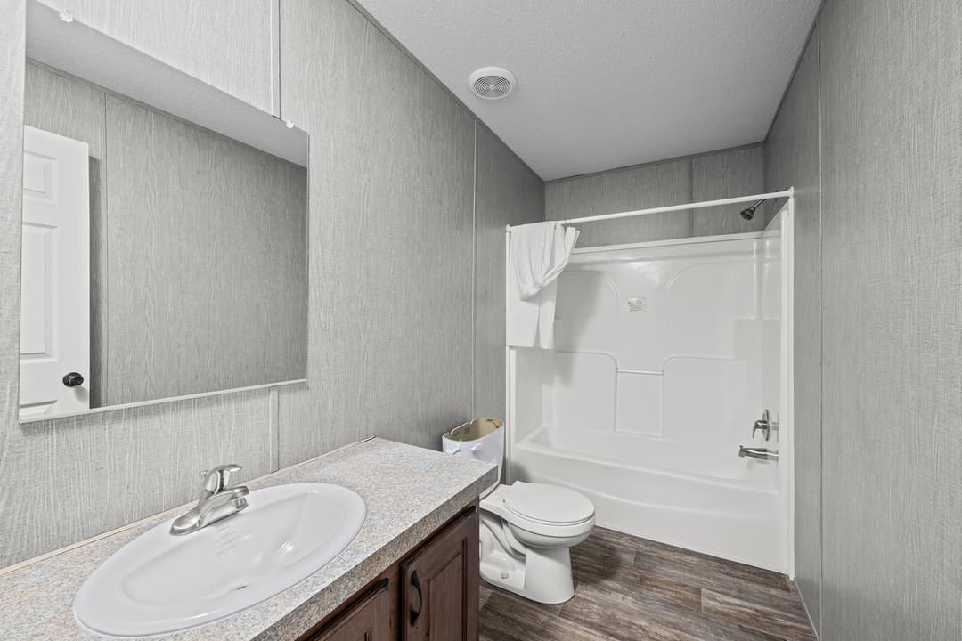 The messi bathroom home features