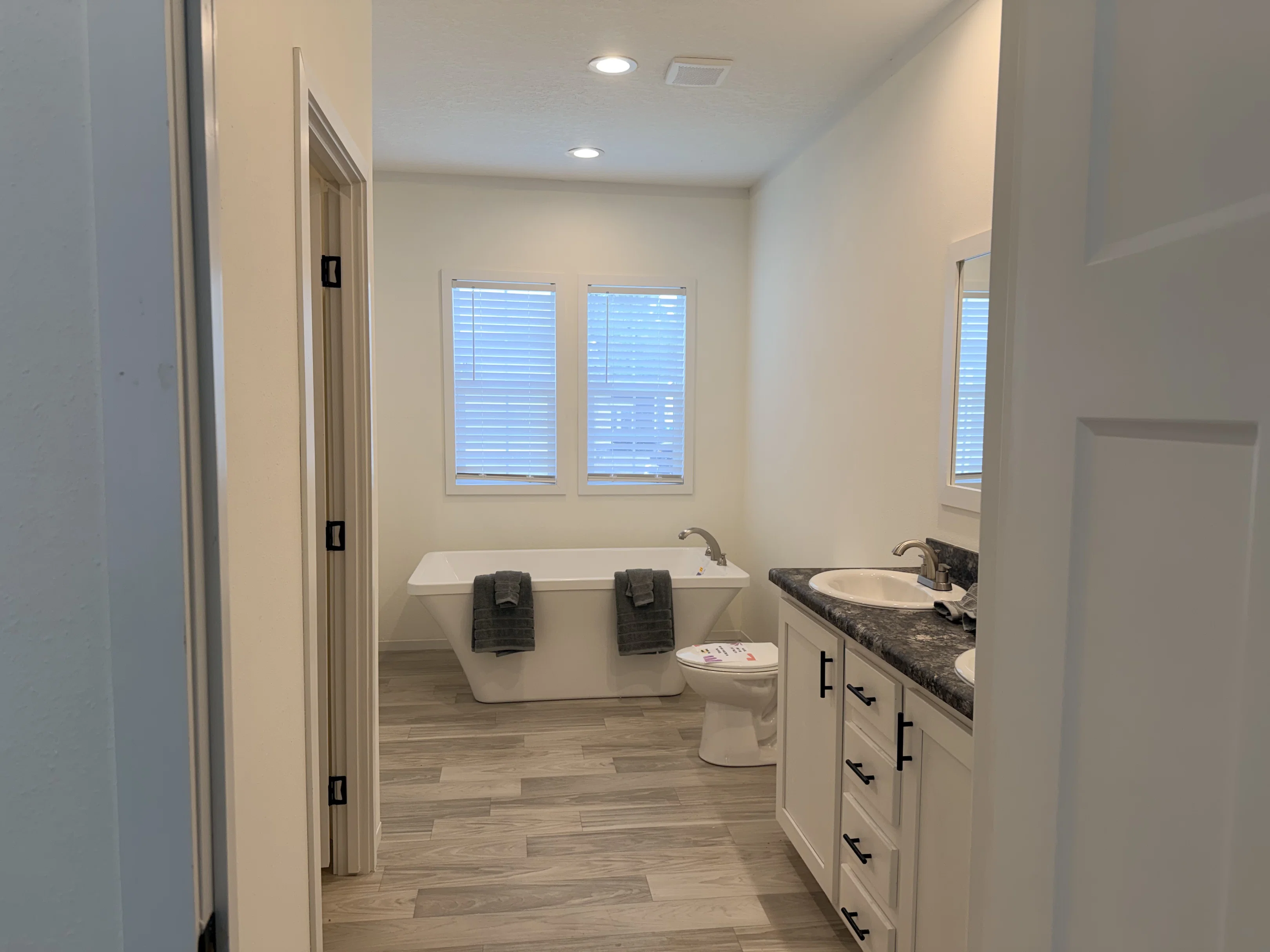 The diamond  home features