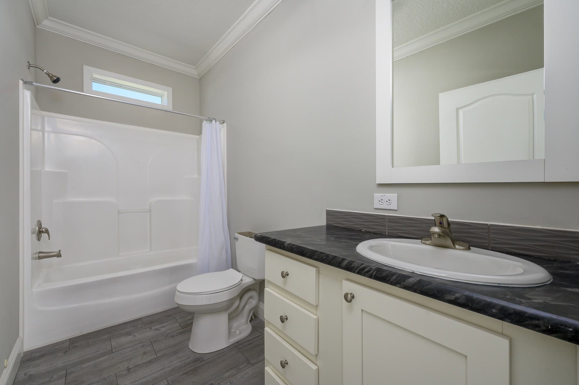 Loki bathroom home features