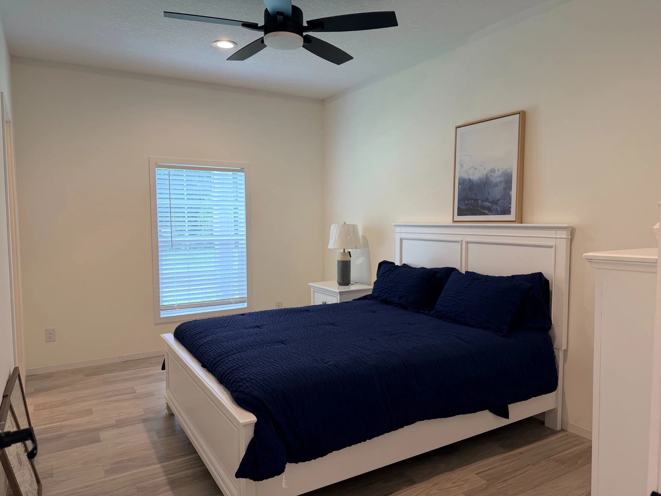 The diamond  home features