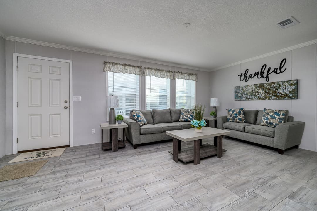 Marco 60 interior home features