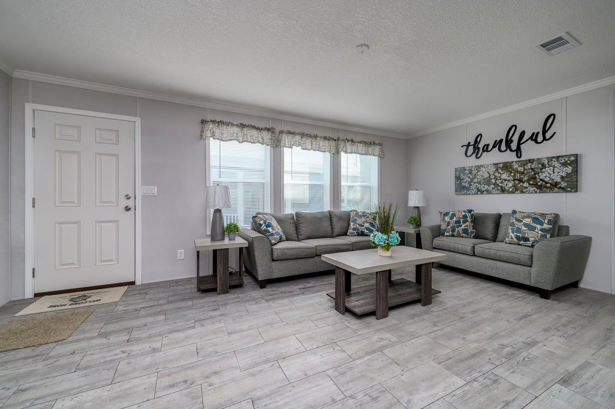 Marco 60 interior home features