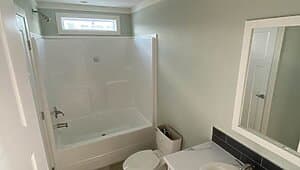 Legend 3260495 bathroom home features