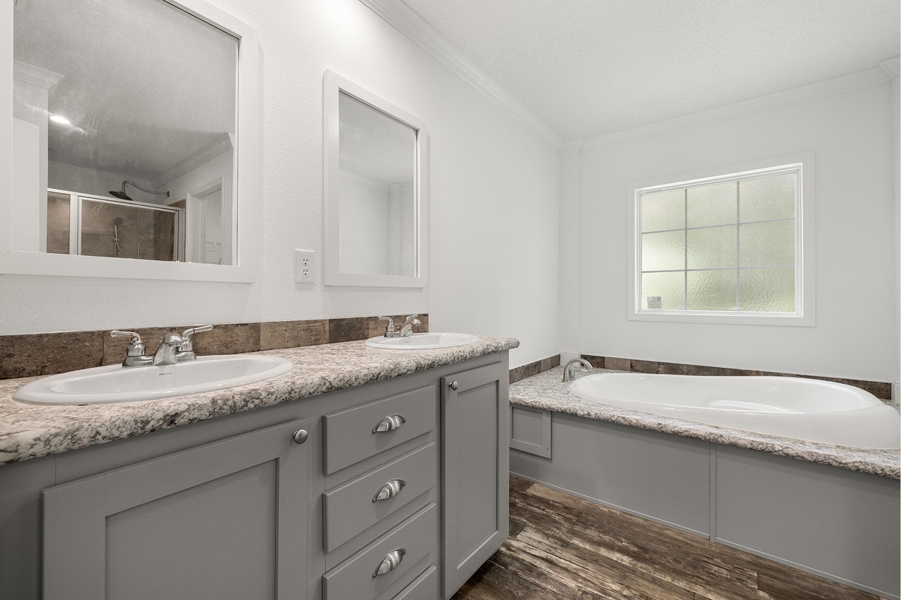 Freedom bathroom home features