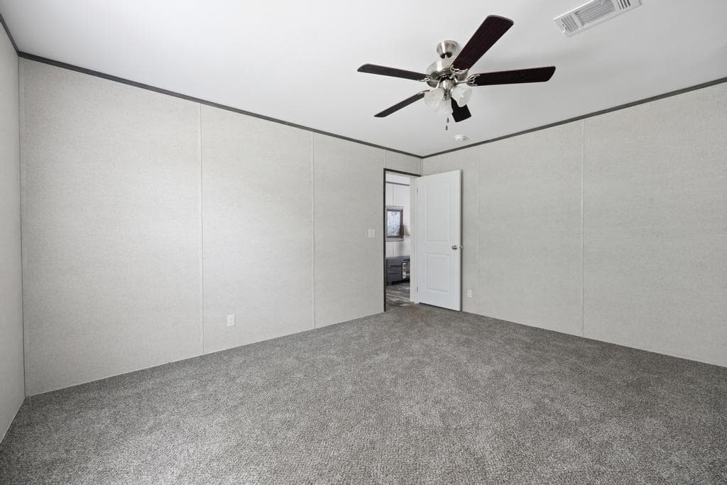 The blue diamond  home features