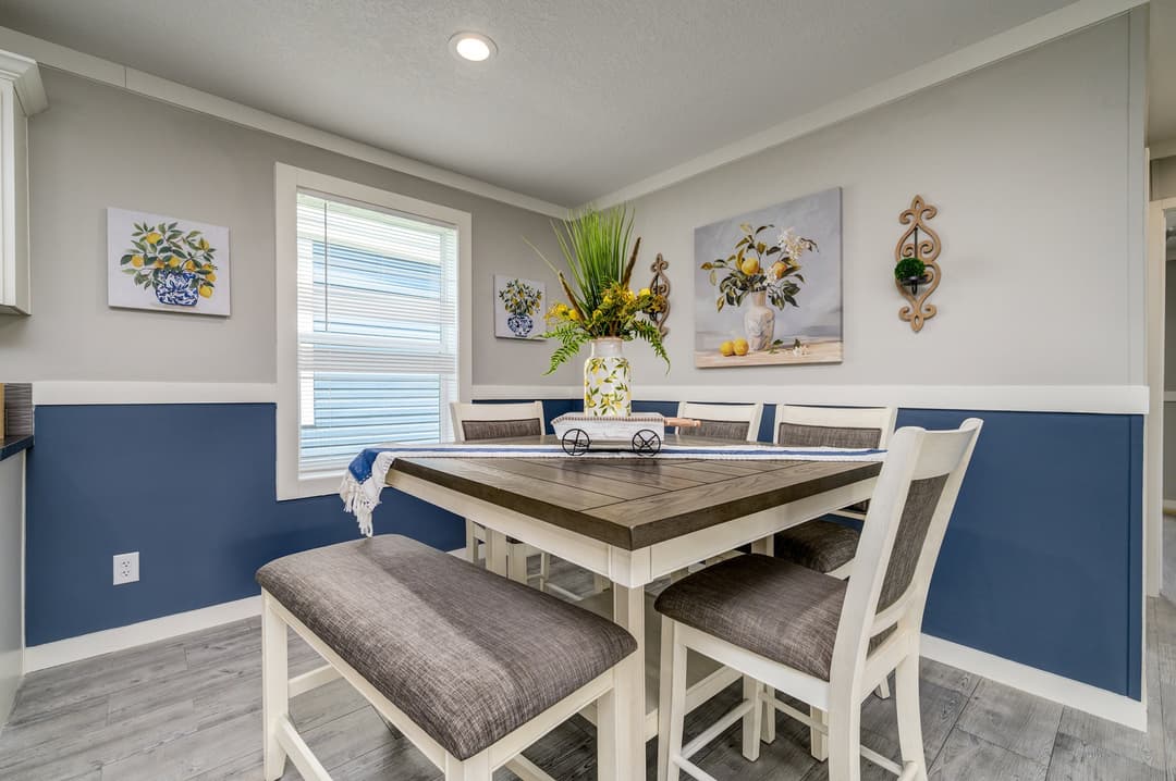 Marco 54 interior home features