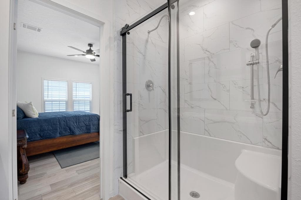 The topaz  home features