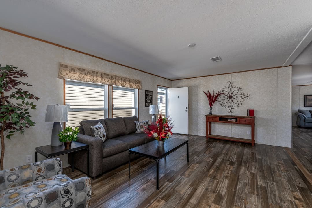 Sonic interior home features