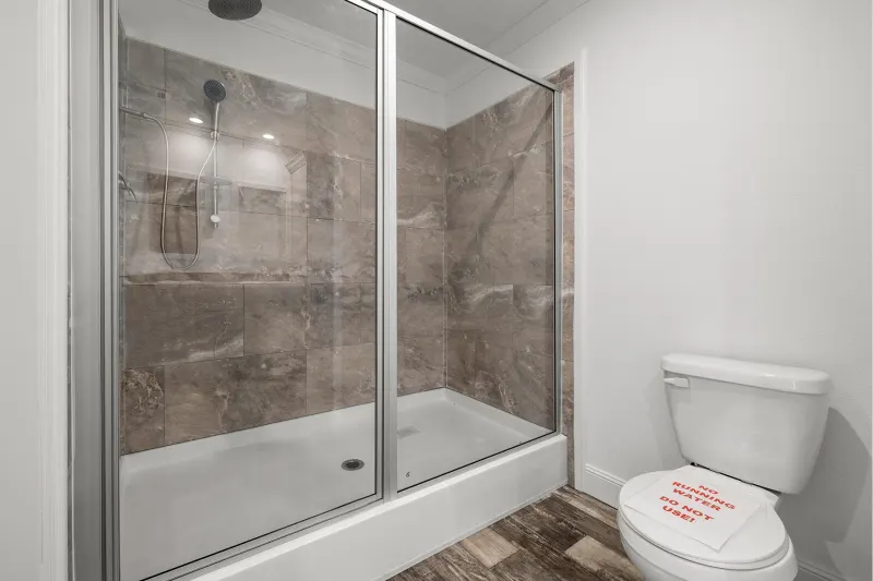 Freedom 2860520 bathroom home features