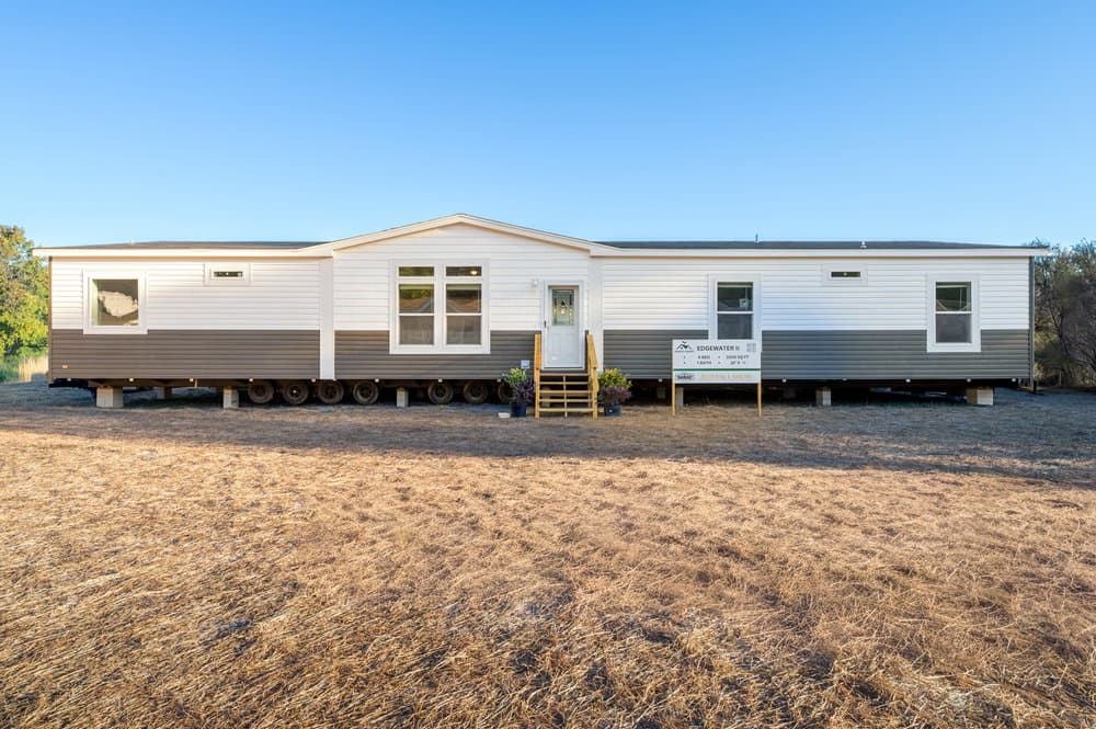 Edgewater ii hero, elevation, and exterior home features