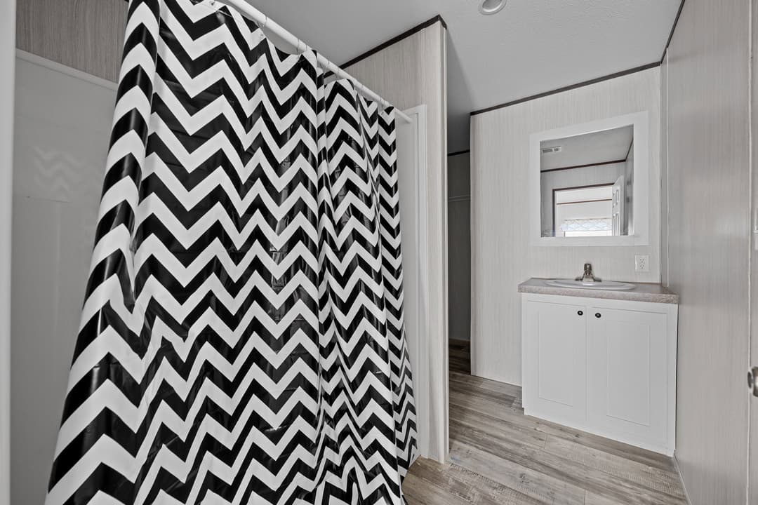 Hamilton bathroom home features