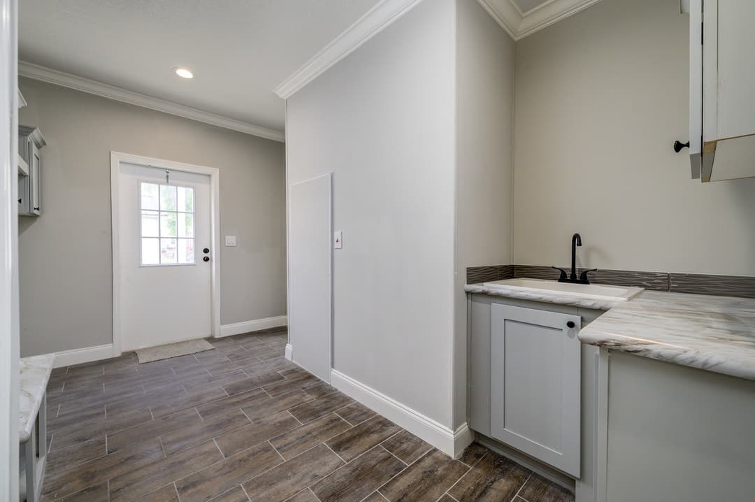 Key largo interior home features