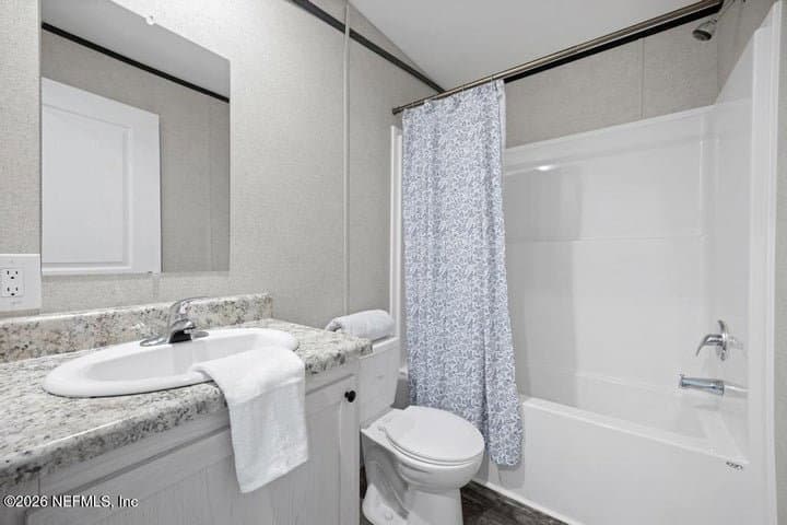 The topaz - 2004 blue knoll rd., middleburg, fl 32068 (move-in ready)  home features