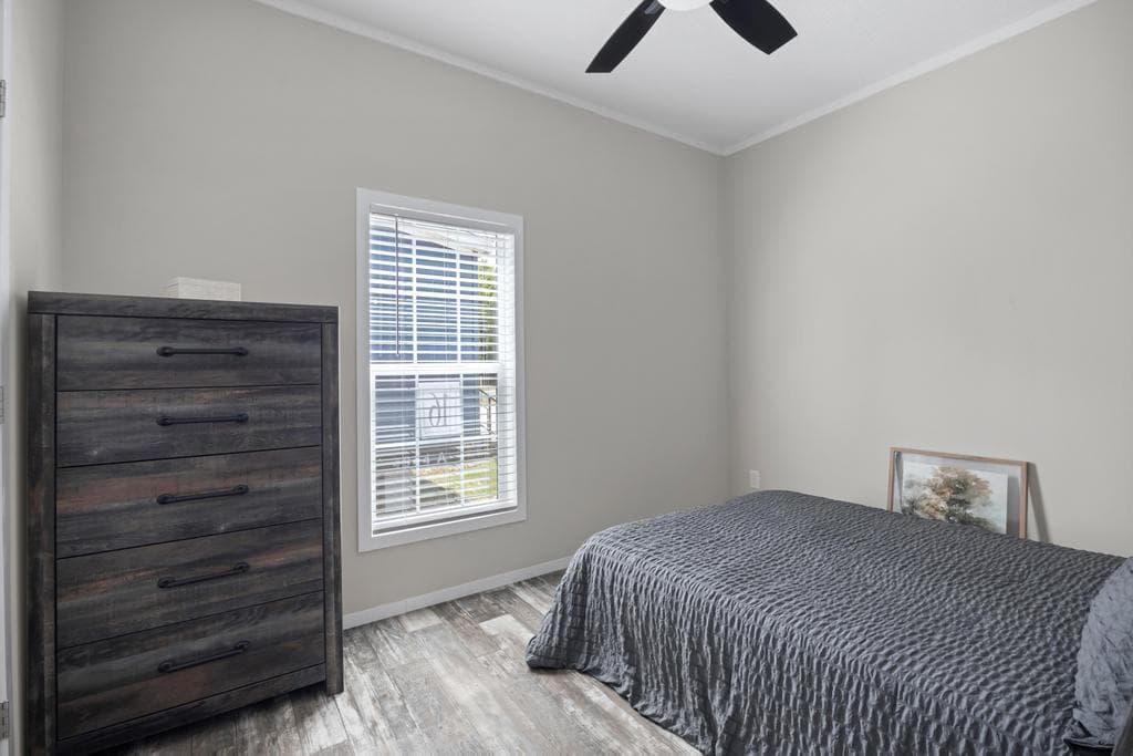 The pearl  home features