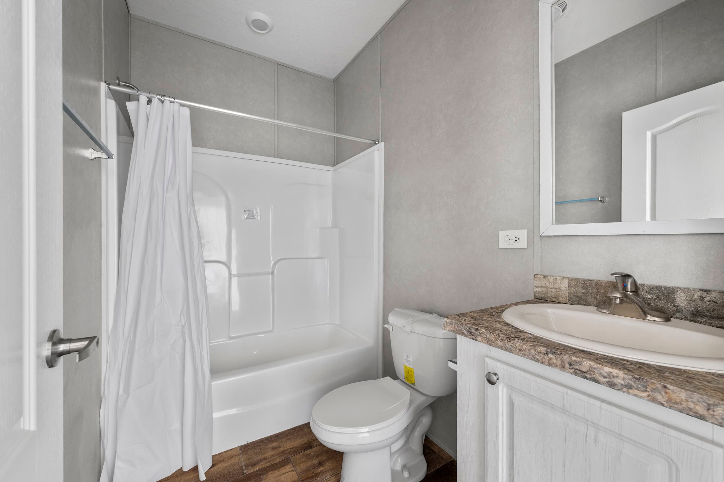 Keaton w/activity room bathroom home features