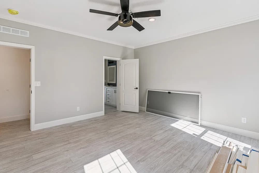 Quail ridge bedroom home features