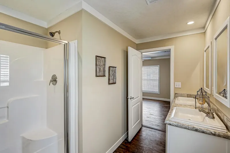 Champion community 2444437 bathroom home features