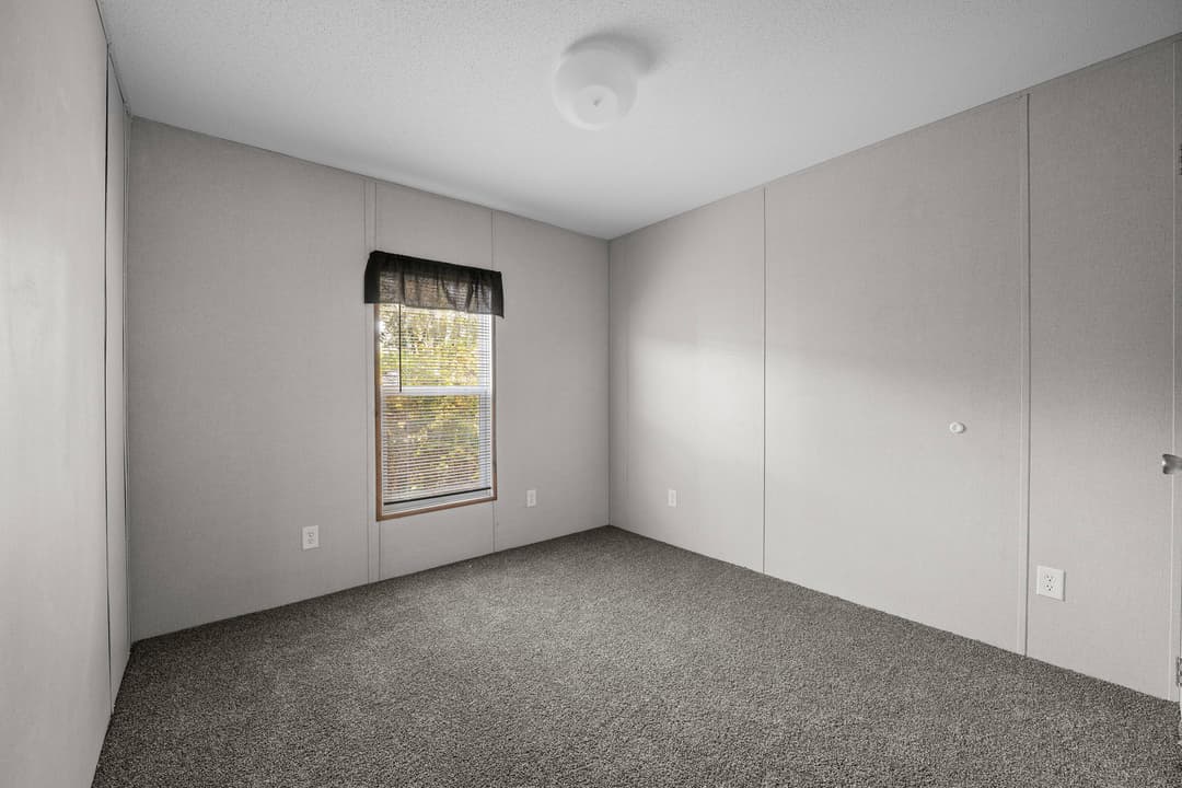 Gunner bedroom home features