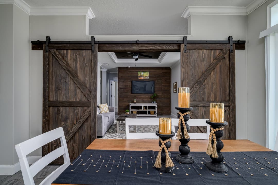 Annabelle interior home features