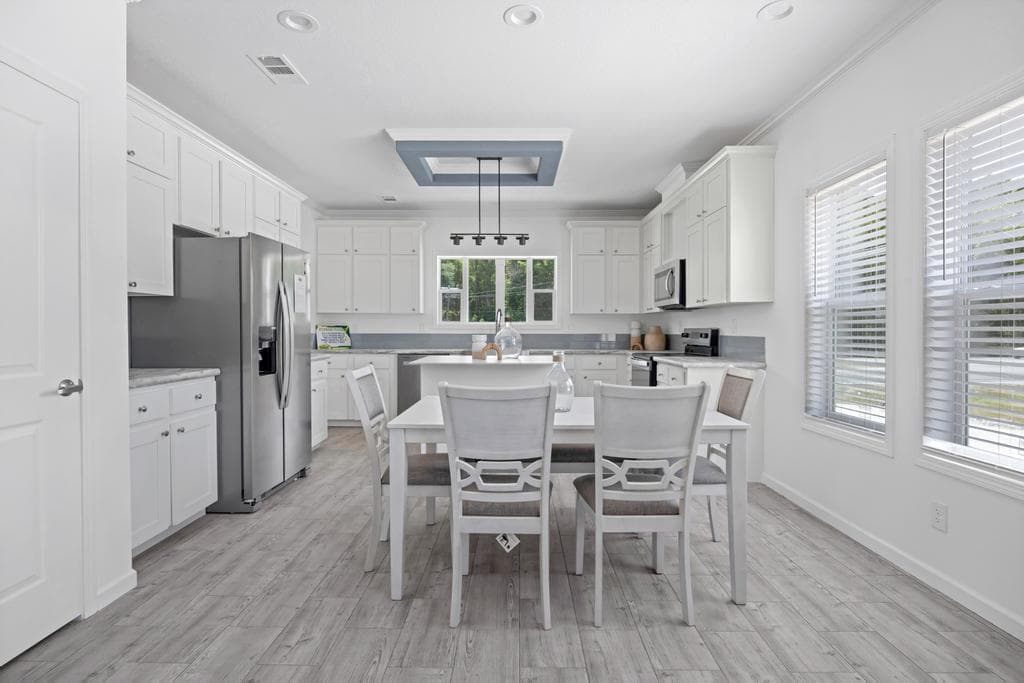 The amethyst  home features