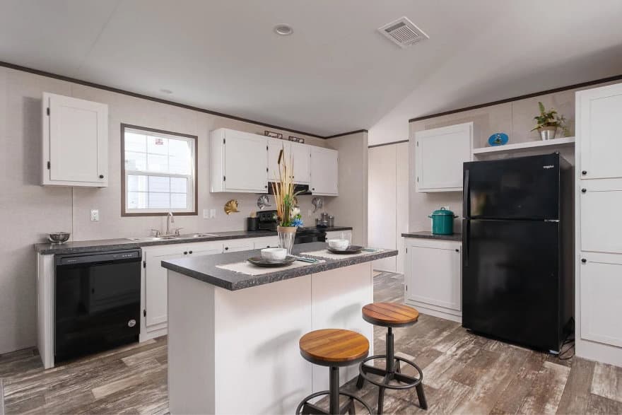 Plumosa kitchen home features