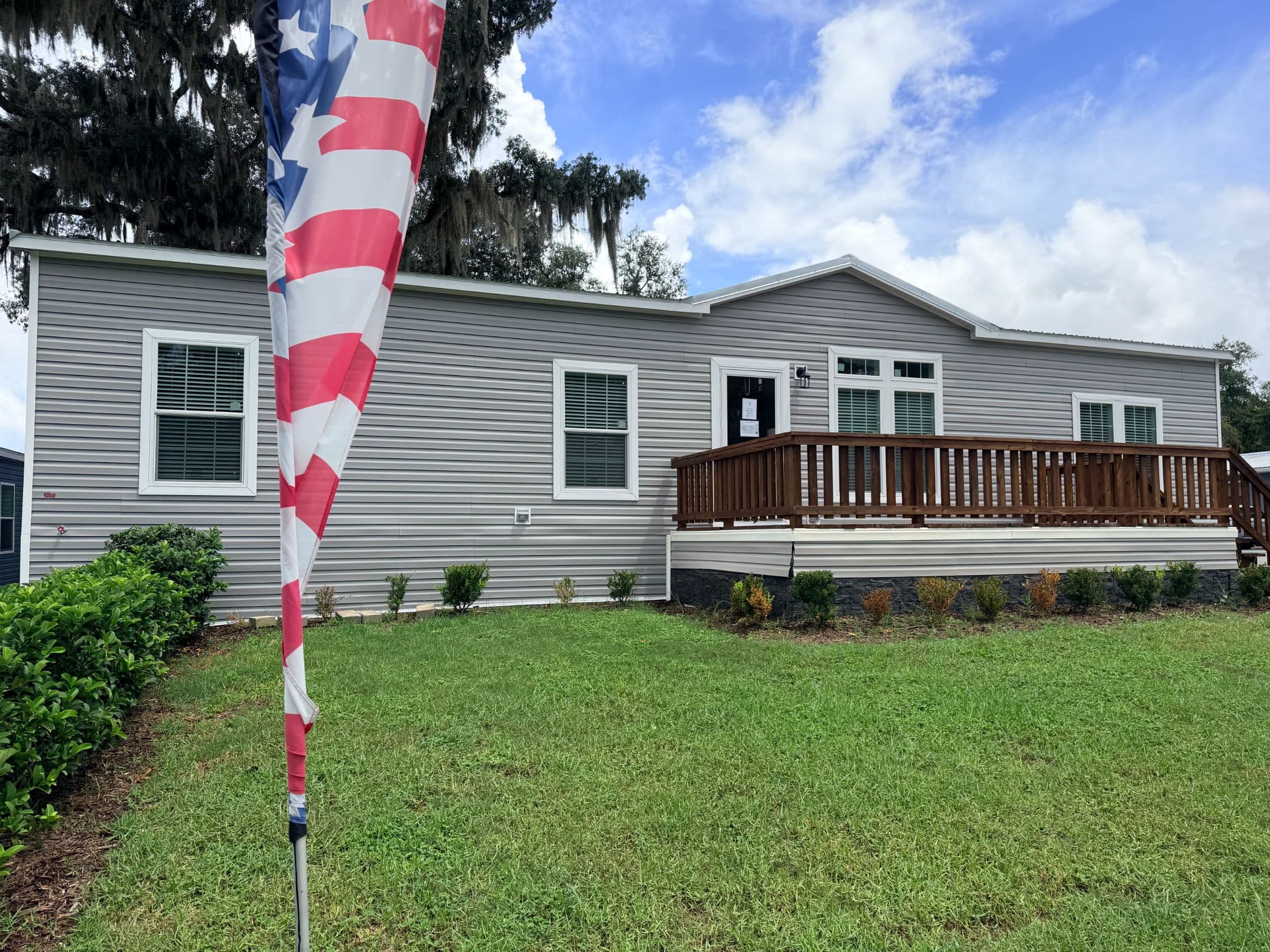 The diamond hero home features