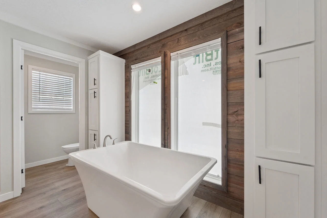 Cottonwood 3272537 bathroom home features