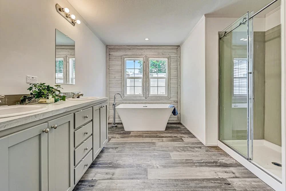 Morvin bathroom home features