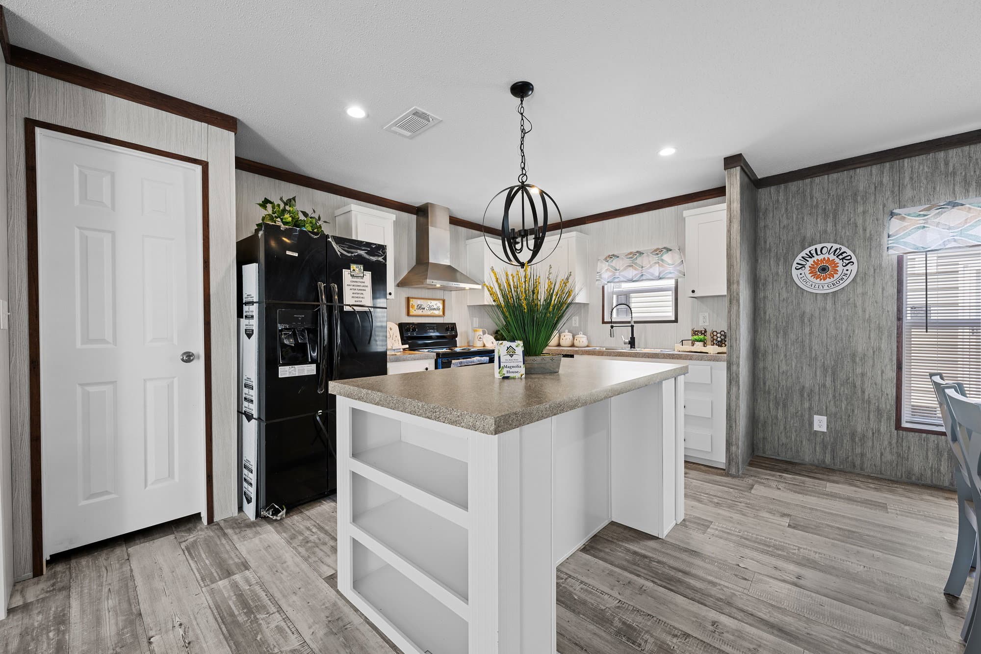 5k kitchen home features