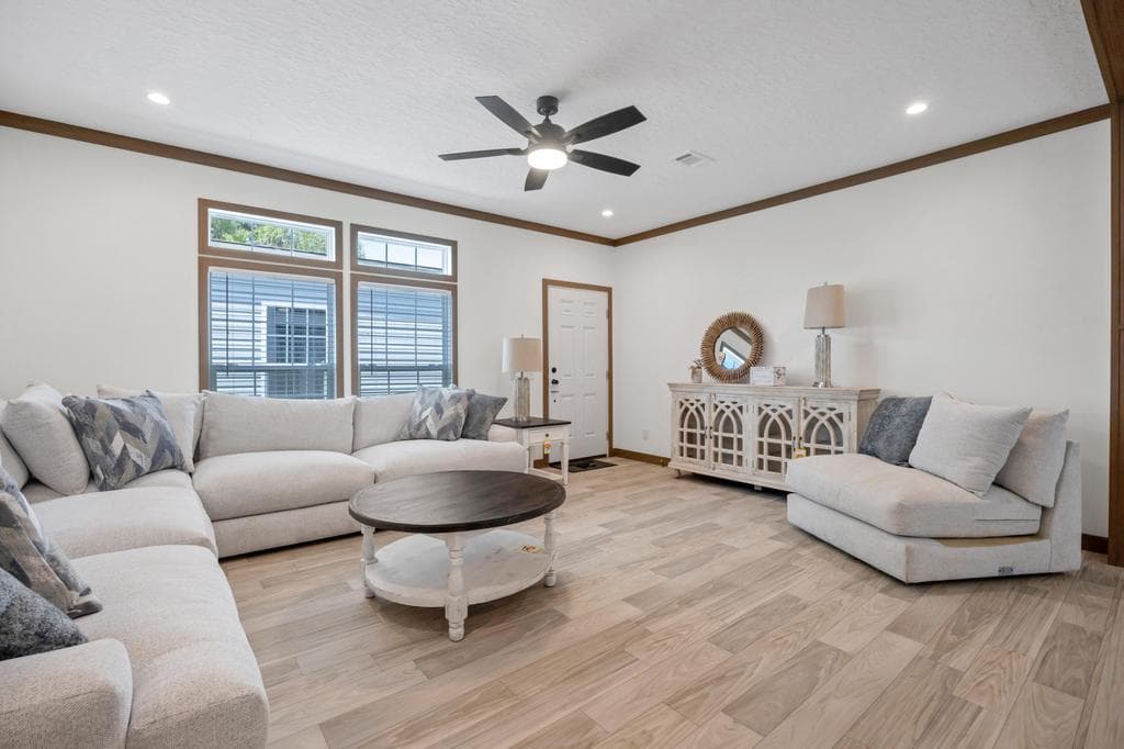 The topaz  home features