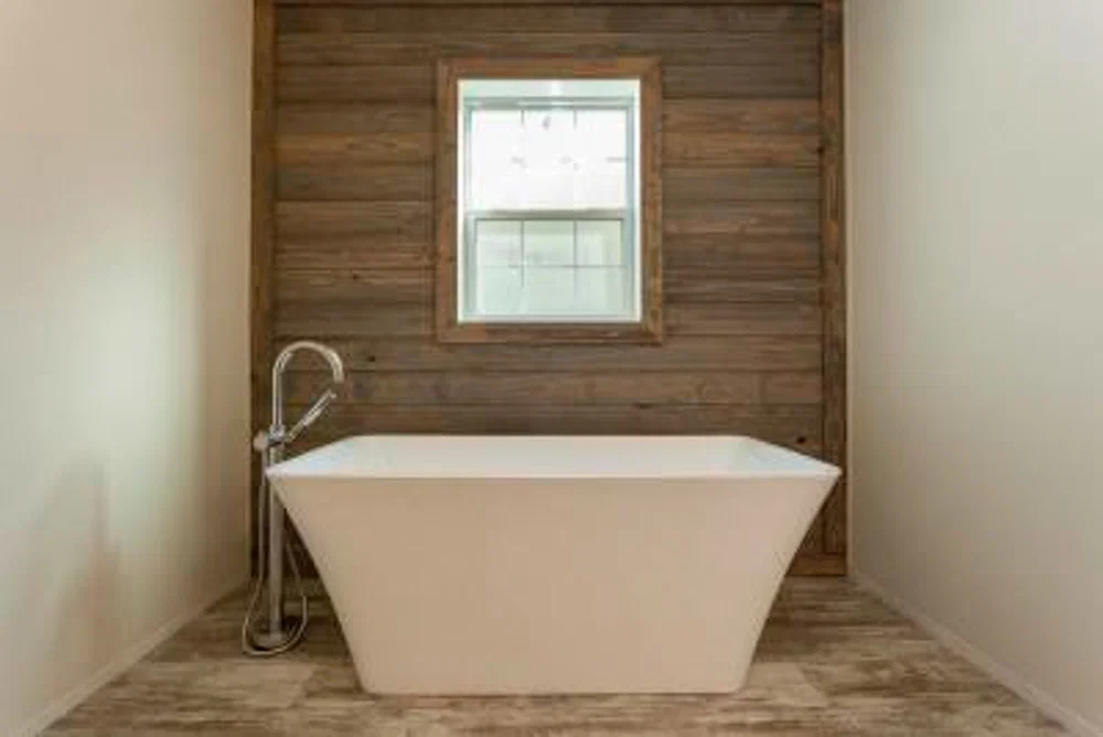 Moyne bathroom home features