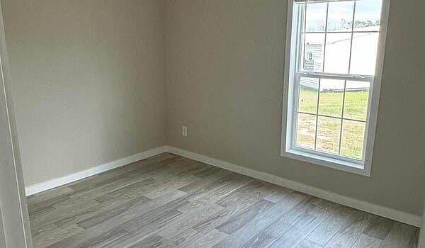 Waycross express 1676531 bedroom home features