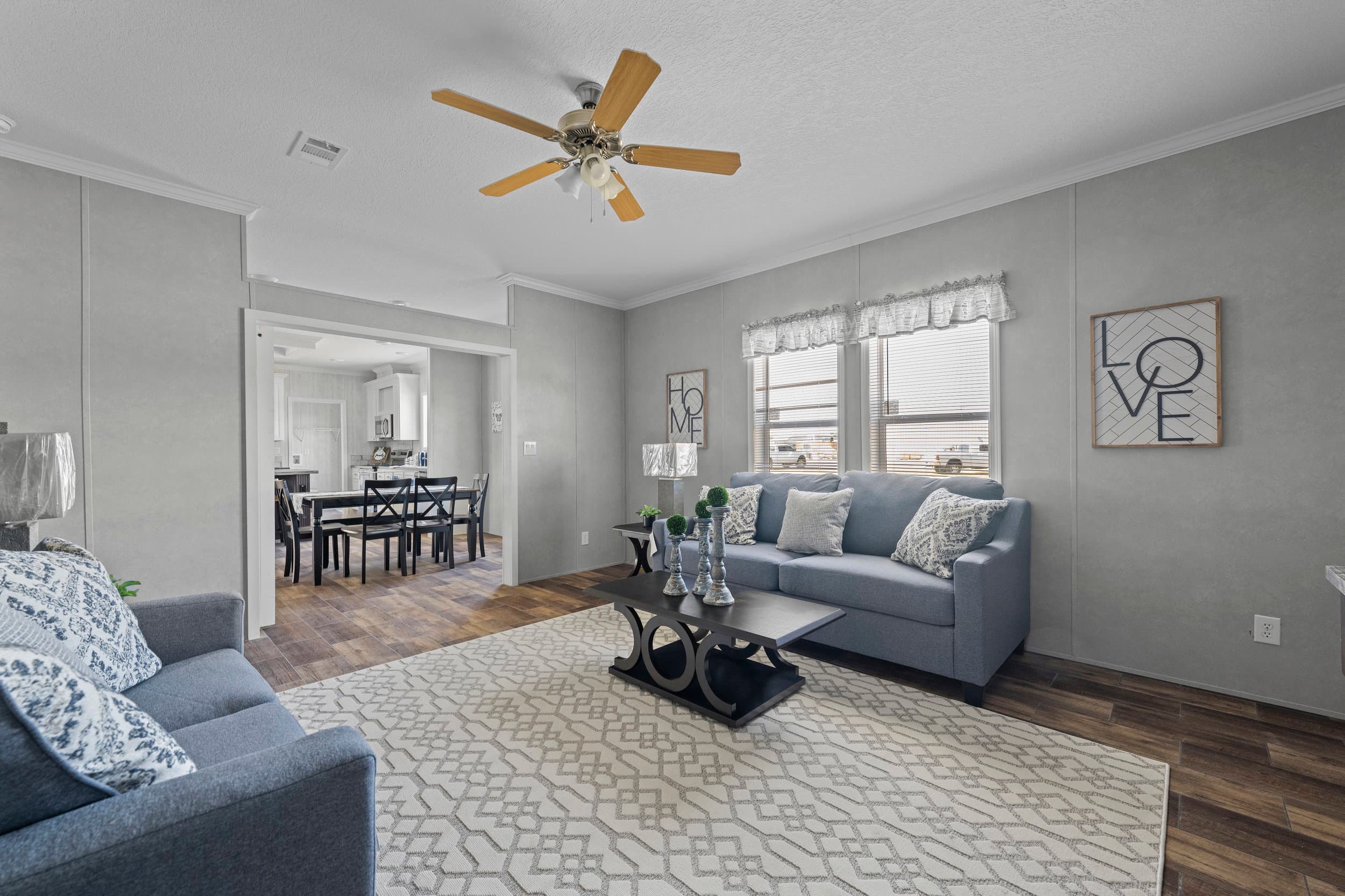 Keaton w/activity room interior home features