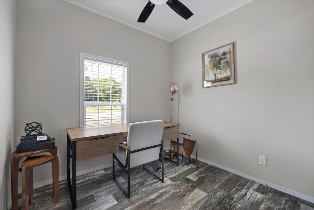The pearl  home features