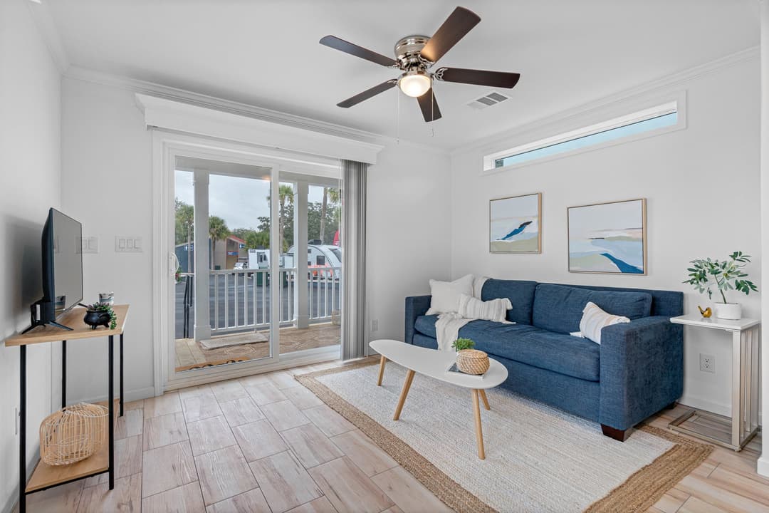 Paradise interior home features