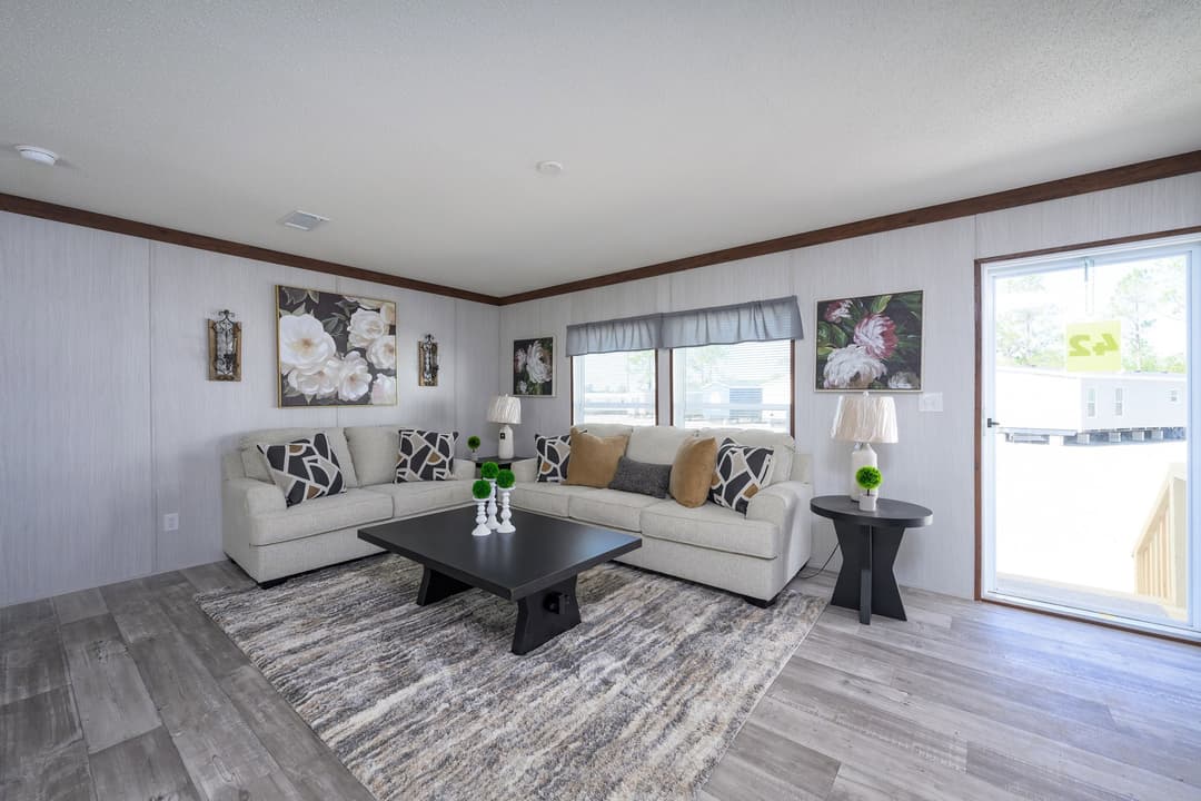 Blitz interior home features