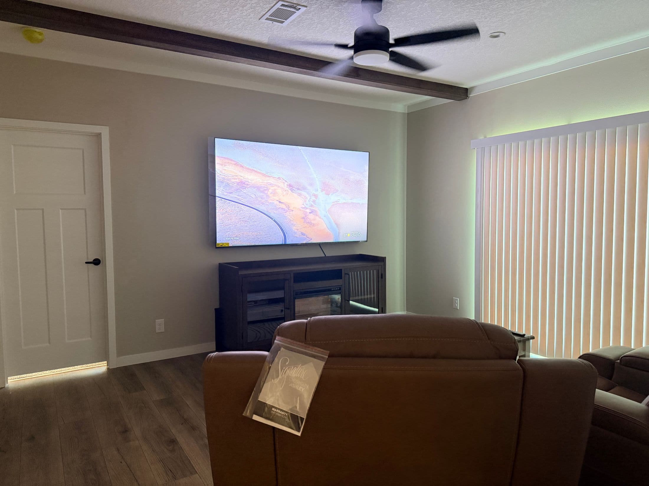 The black pearl  home features